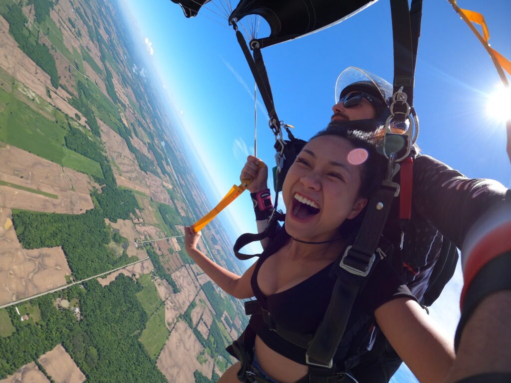 Tandem Skydives G0074386 1024x768